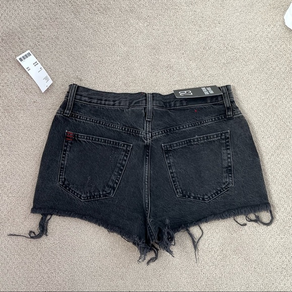 BNWT BDG Denim Shorts - Picture 2 of 3